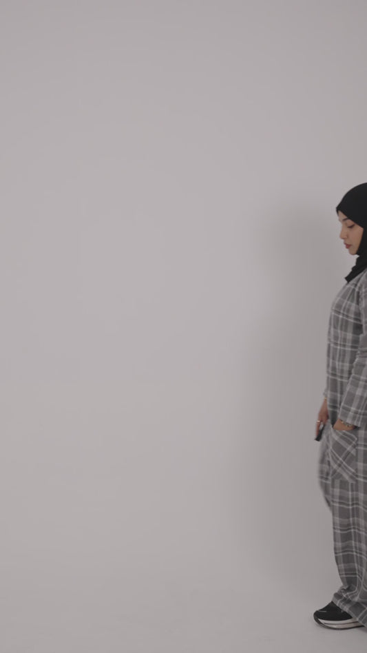 Blueberry's 35-Watts 400-mm 16" 3-Leaft Metal BLDC Wall Fan with Remote